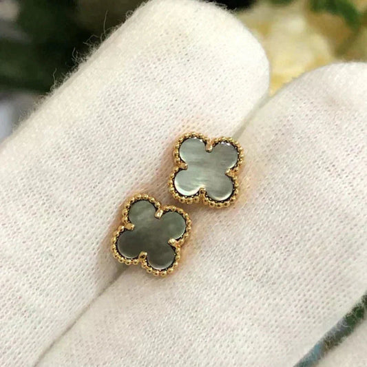 [Glow Muse]CLOVER MINI 9.5MM GRAY MOP EARRINGS