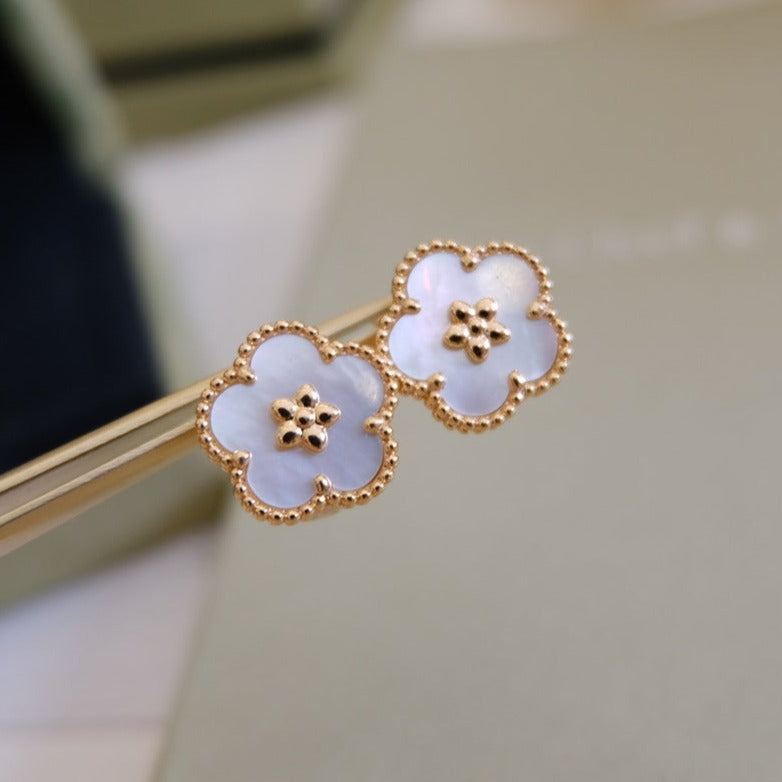 [Glow Muse]LUCKY PINK GOLD WHITE MOP EARRINGS