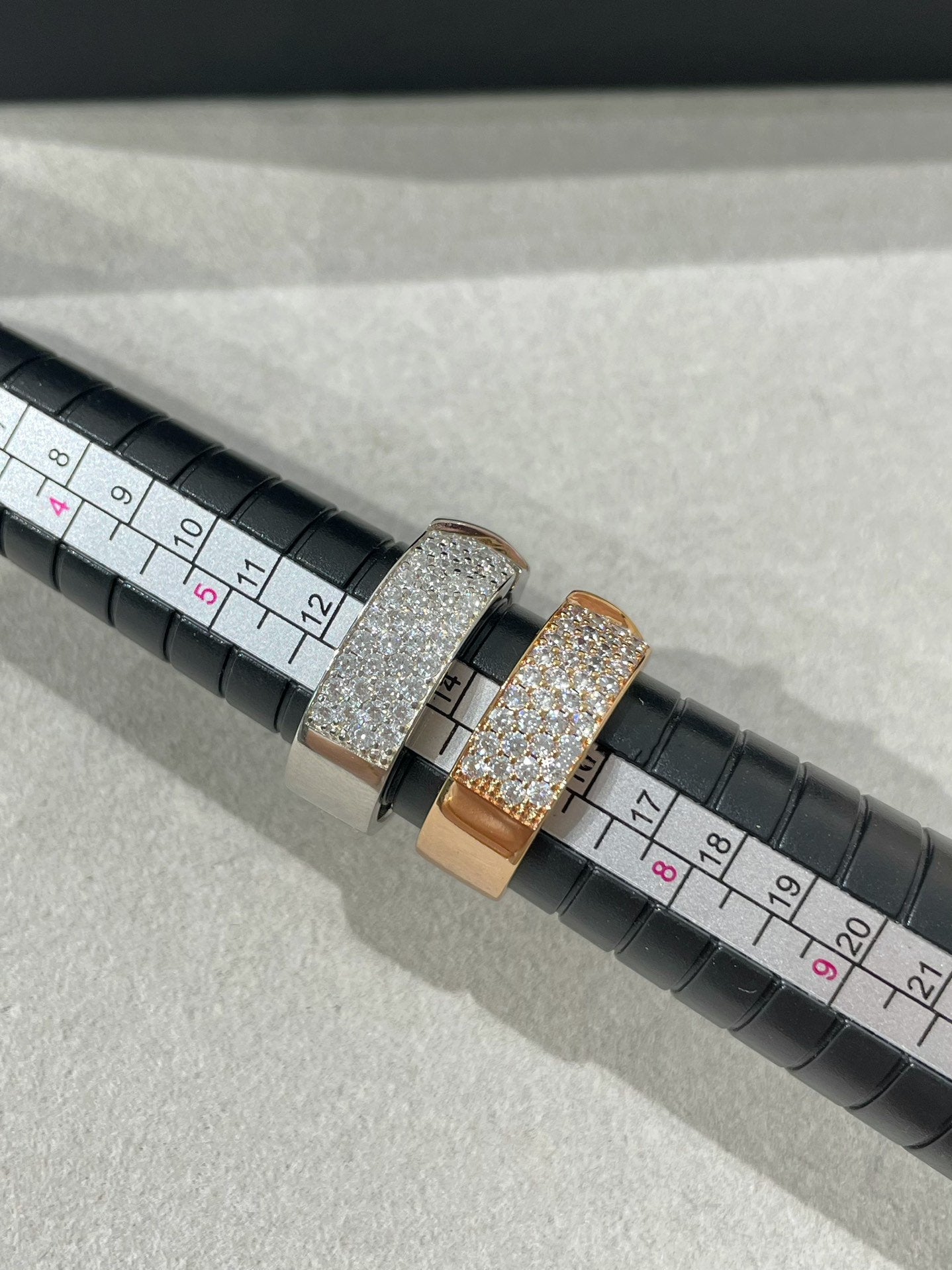 [Glow Muse]LIENS EVIDENCE  DIAMOND PAVED RING