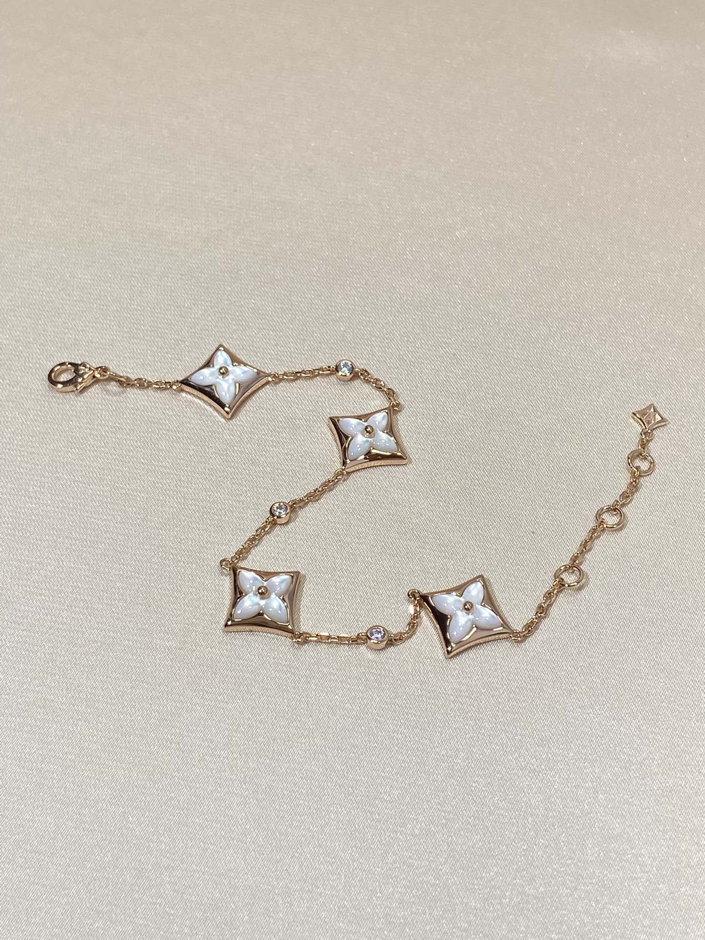 [Glow Muse]STAR 4 MOTIF MOP DIAMOND PINK GOLD BRACELET