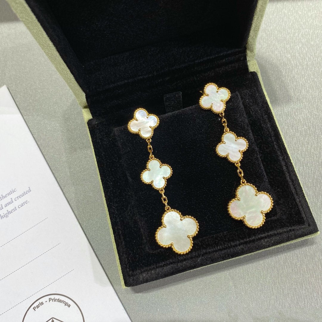 [Glow Muse]CLOVER MOP 3 MOTIFS GOLD EARRINGS
