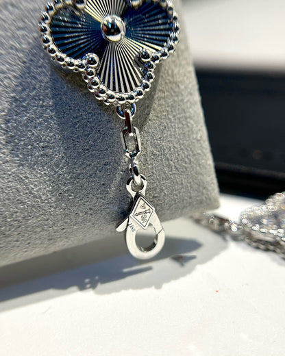 [⭐Glow Muse] CLOVER 5 MOTIF LASER BRACELET COLLECTION