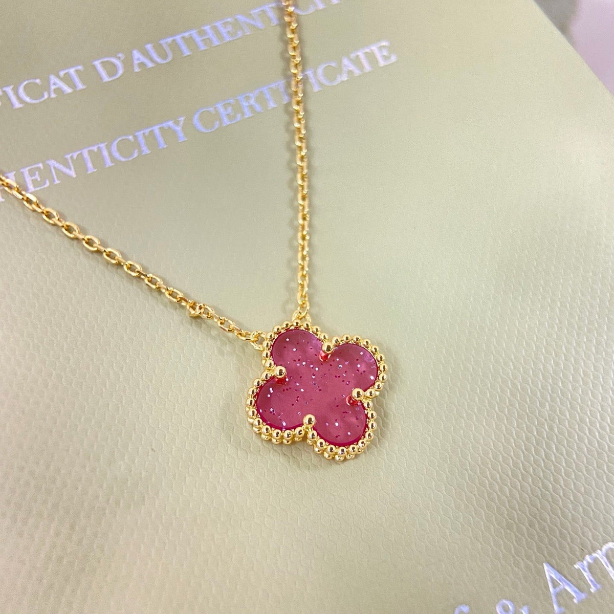 [⭐Glow Muse]15MM BUBBLE PINK ENAMEL SINGLE-FLOWER FOUR-LEAF CLOVER NECKLACE