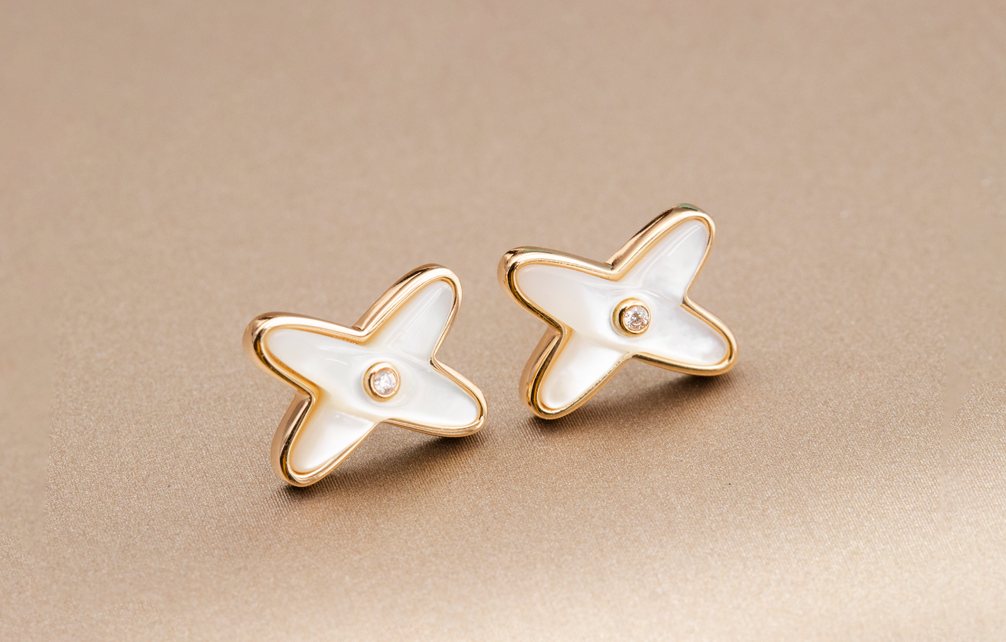 [Glow Muse]JEUX DE WHITE MOP PINK GOLD DIAMOND EARRINGS