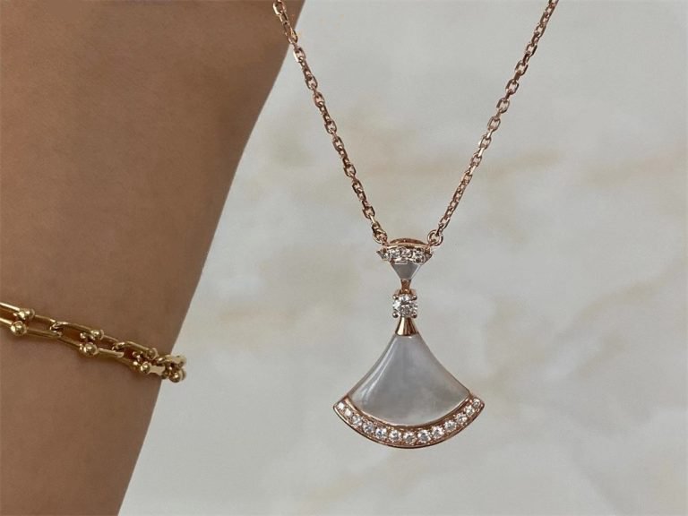 [Glow Muse]DREAM NECKLACE MOP PINK GOLD DIAMOND