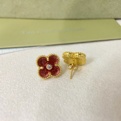 [⭐Glow Muse]2026 NEW  CLOVER 1 MOTIFPINK ENAMEL STUD EARRINGS WITH DIAMONDS