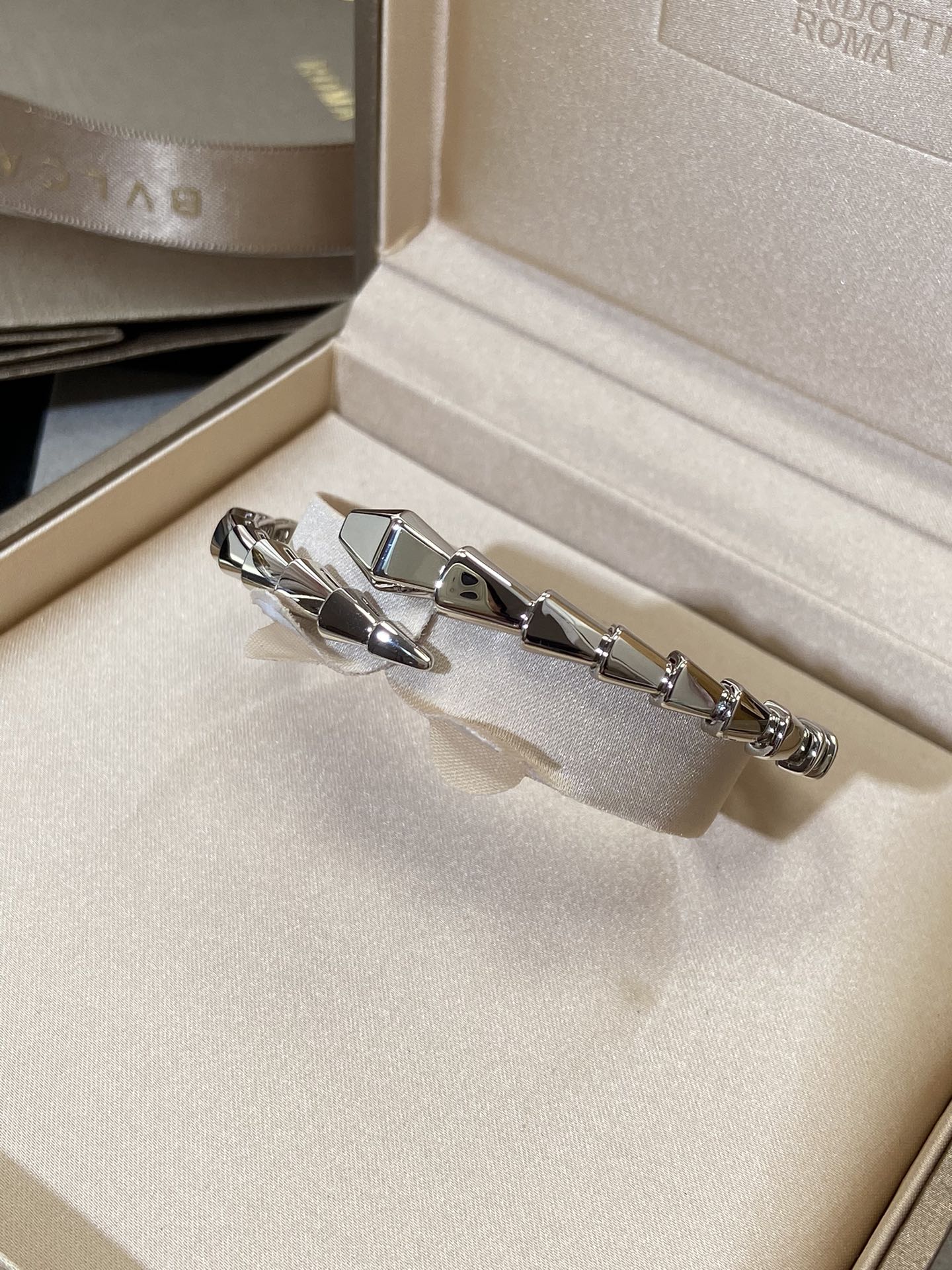 [Glow Muse]SERPENTI VIPER SILVER BRACELET